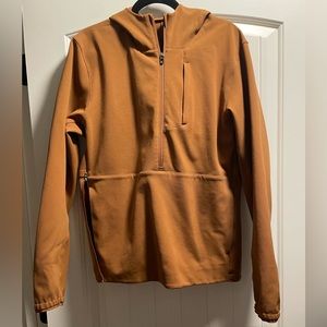 Men’s Lululemon Sojourn Anorak size M